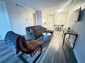 2BR 2BA Bright and Modern Spot Near Houston Top Attractions